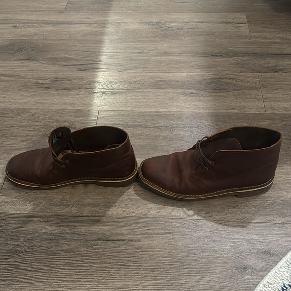 Clarks Chukka Boots - Picture 2 of 6